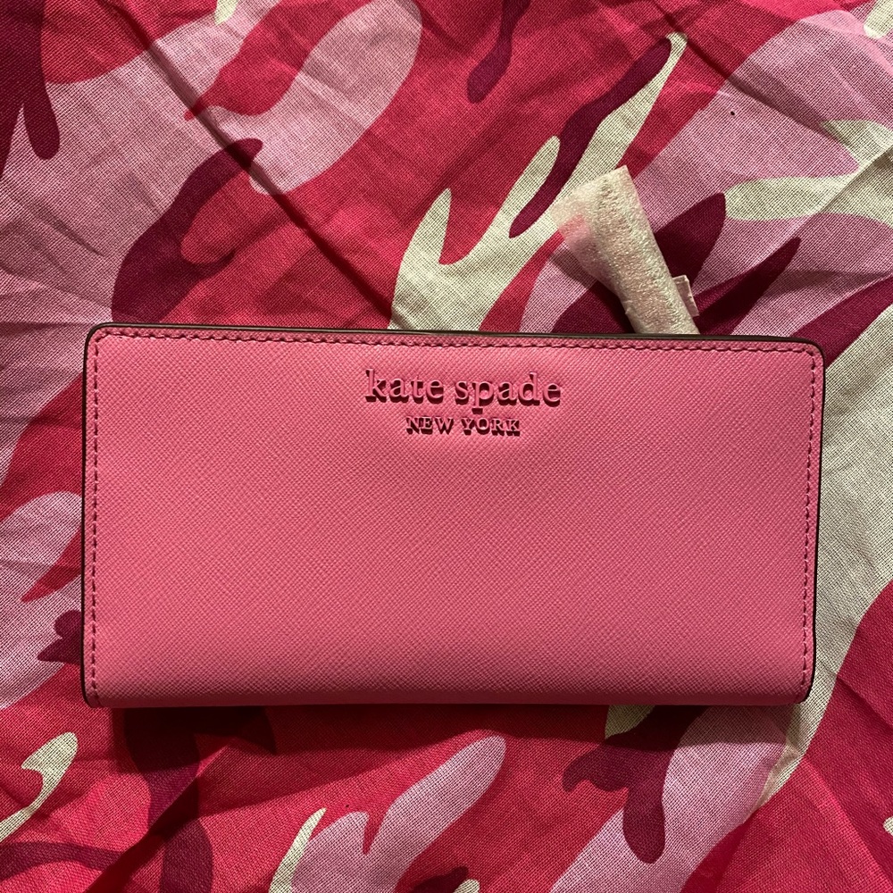 ♠️♠️Kate Spade♠️♠️large slim bifold wallet
